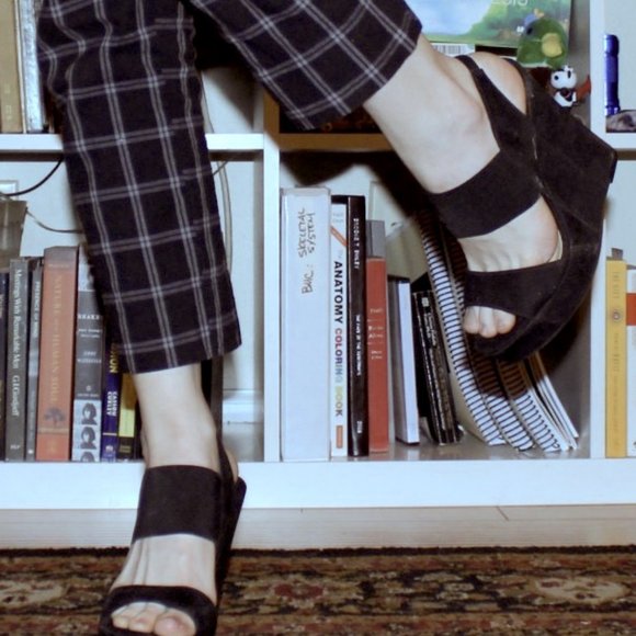 CHINESE LAUNDRY Black Suede Wedges NWOT - Picture 3 of 6